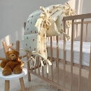 Protectie laterala pentru patut bebe din muselina – Ursuleti cu buline (8)